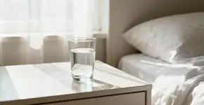 Você acorda morto e a culpa é de algo que faz antes de dormir