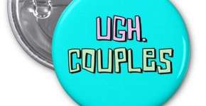 Dia dos Namorados: loja cria linha anti-namorados para os solteiros