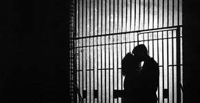 Romances Urbanos: fotógrafo capta beijos em locais públicos de Nova York