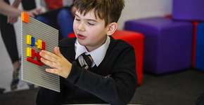 Lego fará peça em braille para crianças cegas