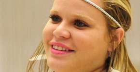 Ex-BBB Paulinha Leite posta antes e depois e celebra nova fase