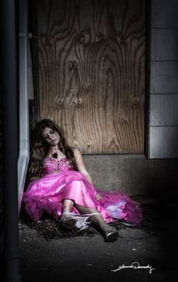 A Bela Adormecida acabou de ser estuprada