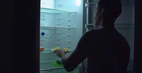 Por que algumas geladeiras acumulam água atrás