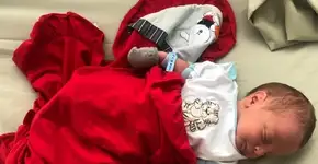 Jovem dá à luz em pé no meio da rua no litoral de SP e bebê é salvo