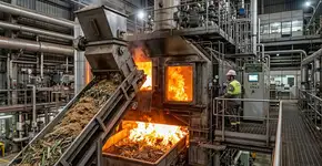 Eles as aqueceram a 900°C (1.652°F) por 8 horas, e algo inesperado aconteceu: as cascas de arroz e as folhas de palmeira mal formavam as temidas “pedras” que entupem as caldeiras: e a Colômbia pode ter um combustível rural mais confiável do que pensávamos