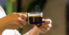 Estudo revela o melhor momento de tomar café para a saúde do coração