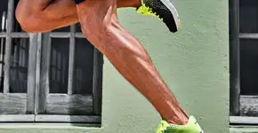 Adidas, Nike e Puma com até 70% de desconto na Centauro