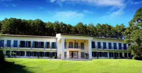 Hotel fazenda no interior de SP é refúgio de bem-estar