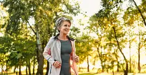 8 dicas para cuidar da saúde e da alimentação na menopausa