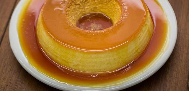 Receita de pudim de leite que não precisa de forno e é fácil e delicioso