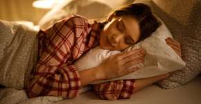 Como escolher o travesseiro ideal para dormir melhor? Aprenda truques infalíveis