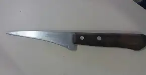 Homem é preso acusado de estuprar a própria mãe em Goiás