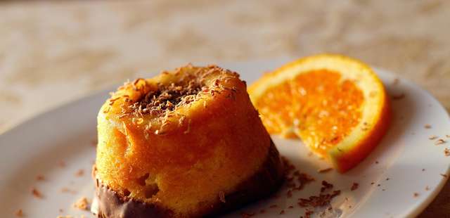 Bolo de laranja completamente sem glúten