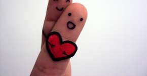 Transará com muitas ou poucas pessoas? Tamanho do dedo responde