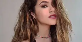 Maisa abandona alisamento e mostra processo de transição capilar