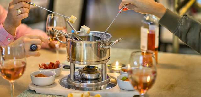 Descubra o fondue vegano perfeito para impressionar em qualquer encontro