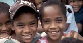 Meninas desenvolvem pênis aos 12 anos