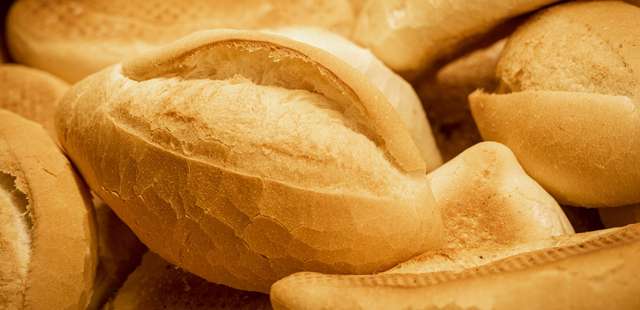 Pão francês caseiro: fresquinho e fácil de fazer todos os dias