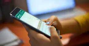 WhatsApp ganha opção para desativar emojis automáticos; entenda