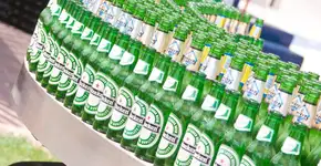Heineken procura candidatos para ocupar posições liderança