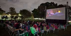 Cine na Praça