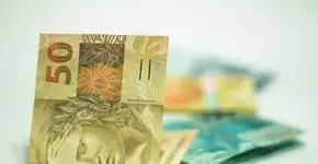 Benefício de R$607 por mês para quem trabalha nessas condições