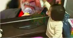 Fake News: menina consolando Lula ao vê-lo chorando na TV