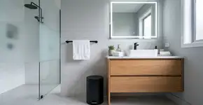 4 ideias para substituir a lixeira do seu banheiro por opções mais estéticas