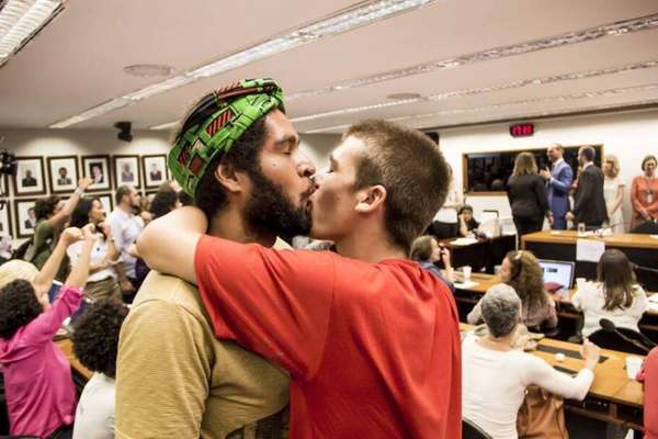 Ato foi realizado no plenário da Câmara dos Deputados