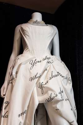 Detalhes do vestido criado por Vivienne Westwood 