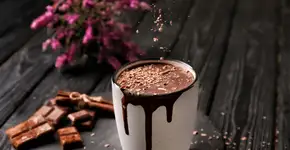 7 receitas de bebidas quentes irresistíveis