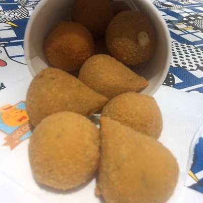 Só Coxinhas comemora um ano de aniversário no Galpão Gastronômico. Foto: Reprodução/Facebook