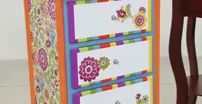 Carnaval da educação: curso de técnicas de pintura mostra como dar cara nova aos móveis