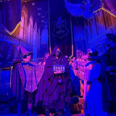 Interaja com os personagens de Harry Potter no restaurante