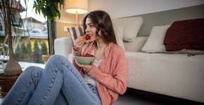 Estudo revela fruta comum que melhora memória e previne demência