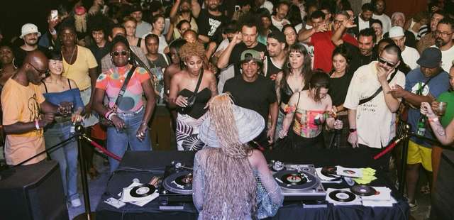 Segue o Baile – Festa Discopédia