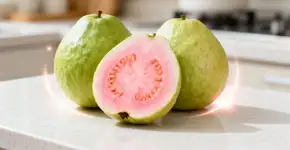 A fruta rica em colágeno que mantém a pele firme e combate as rugas