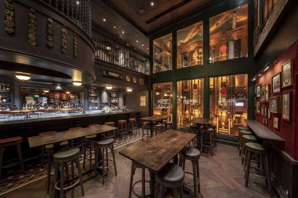 Masters of the Seas, pub em estilo britânico, será o coração do distrito Terraces do MSC World America