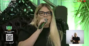 Marília Mendonça arrasa em Live no Youtube e memes bombam na web