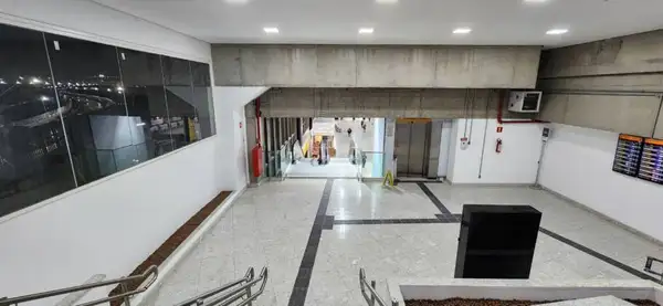 Acesso à Ala Leste do aeroporto de Guarulhos