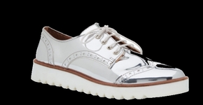 Promoção da Corello tem sapatos e bolsas por até metade do preço