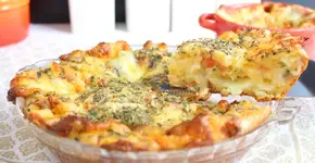 Torta pão de queijo sem glúten com goma de tapioca