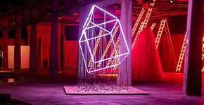 Exposição ‘Quase Circo – Carmela Gross’