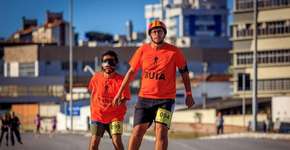 Patinador cego busca levar esporte a pessoas com deficiência