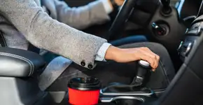 Jeito certo de desligar carro automático que poucos sabem