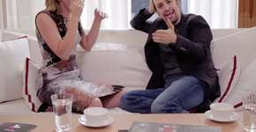 Emma Watson faz beatbox em rap sobre equidade de gênero