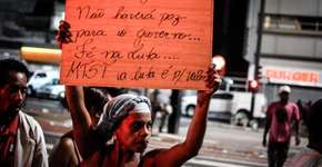 Por melhorias na habitação, MTST monta acampamento na Paulista