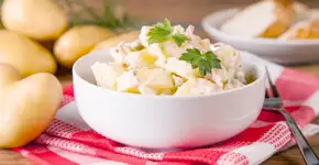 Maionese de batatas, o melhor acompanhamento para suas refeições