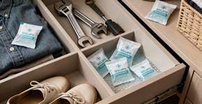 9 benefícios secretos dos “pacotes de sílica gel” em embalagens de lanches, um pequeno ajudante que vai facilitar sua vida