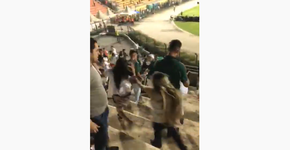 Corintiana descoberta em torcida palmeirense é agredida